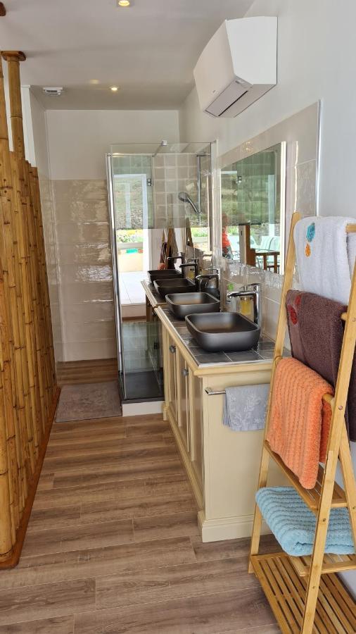 Bizanet Chambres D'Hotes B&B La Bergeronnette Avec Piscine Couverte Chauffee מראה חיצוני תמונה